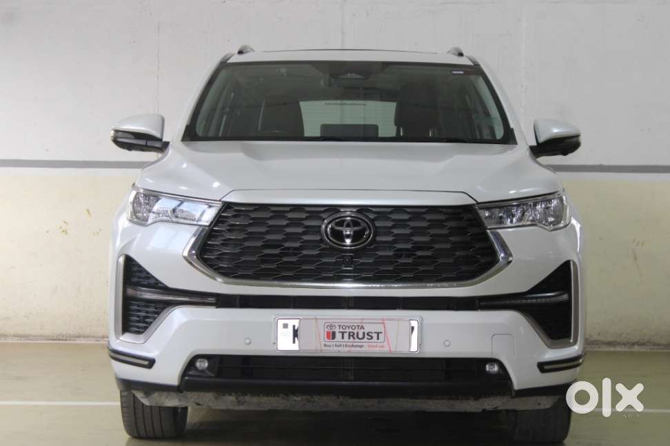Toyota Innova Hycross 2.0 Zx Hybrid 7 Str, 2024, Petrol