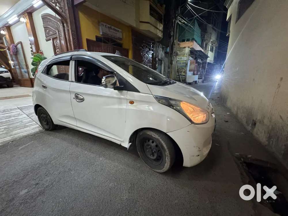 Hyundai Eon 2016 Petrol Well Maintained