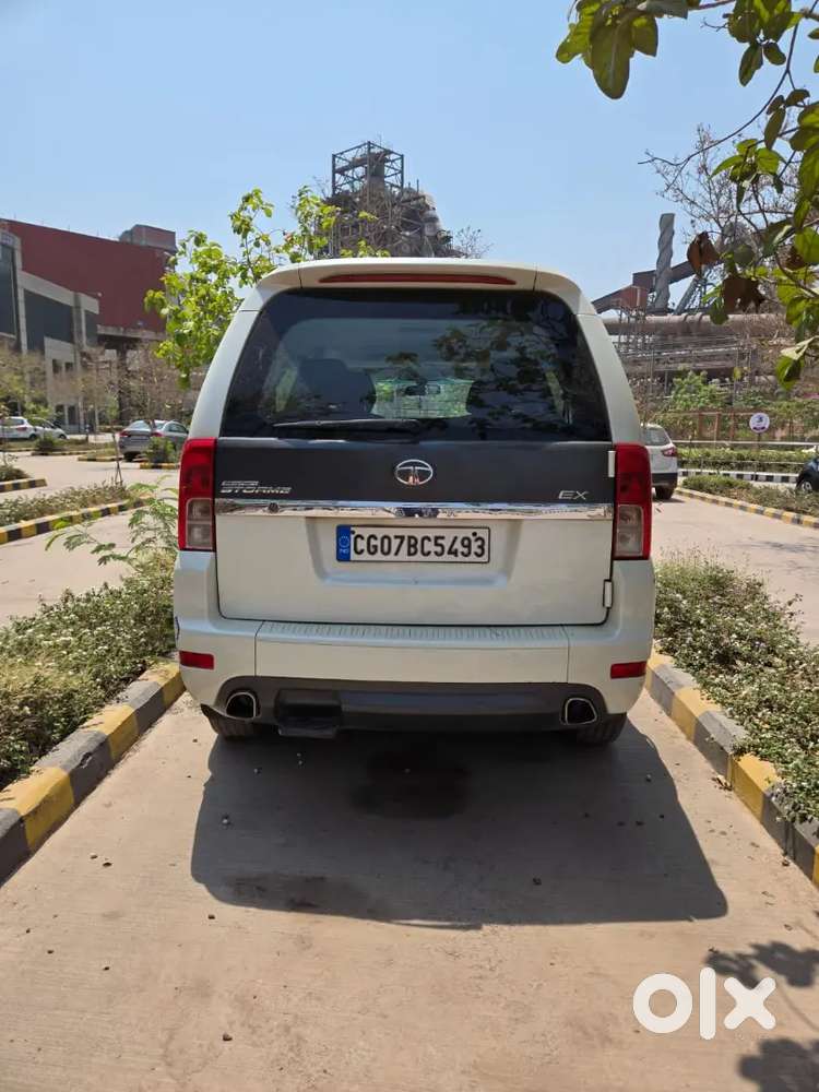 Tata Safari Storme 2016 Diesel Variant