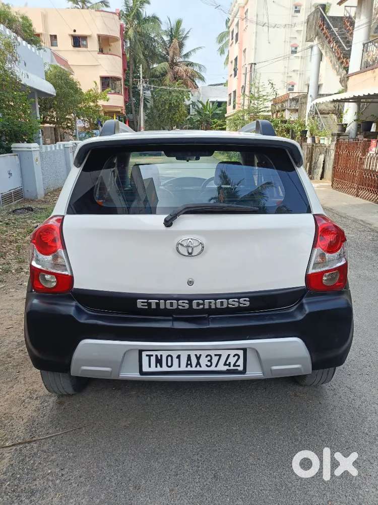Toyota Etios Cross 2014 Diesel 123000 Km Driven