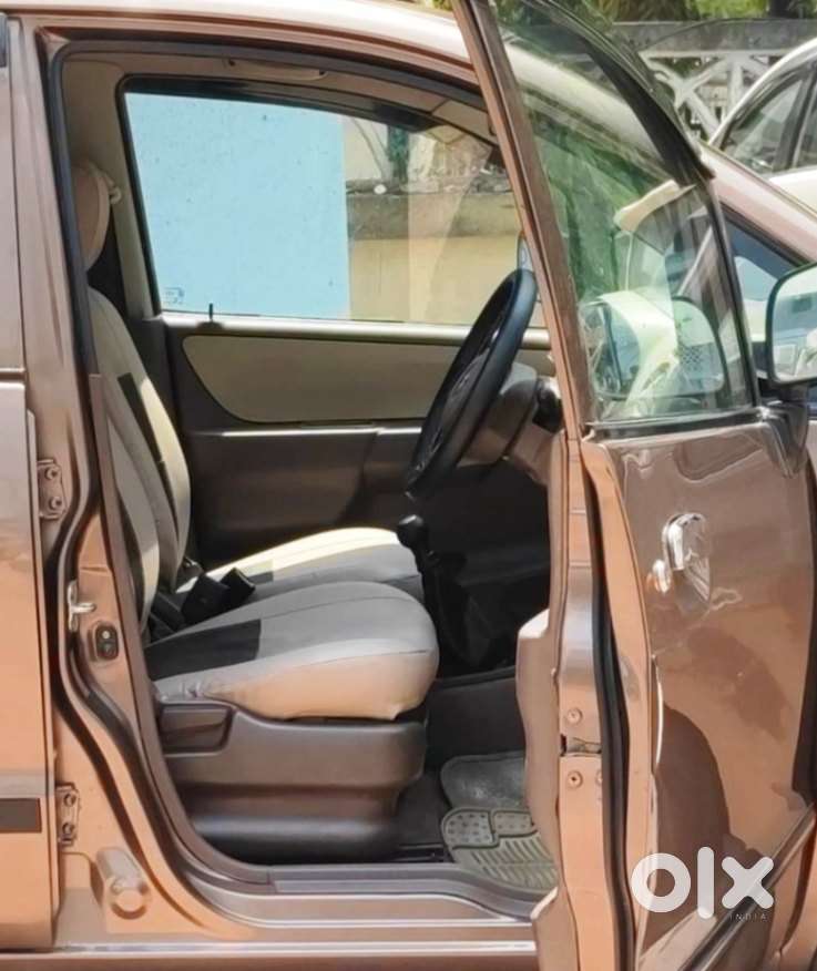 Maruti Suzuki Zen Estilo Lxi Bs Iv, 2010, Petrol