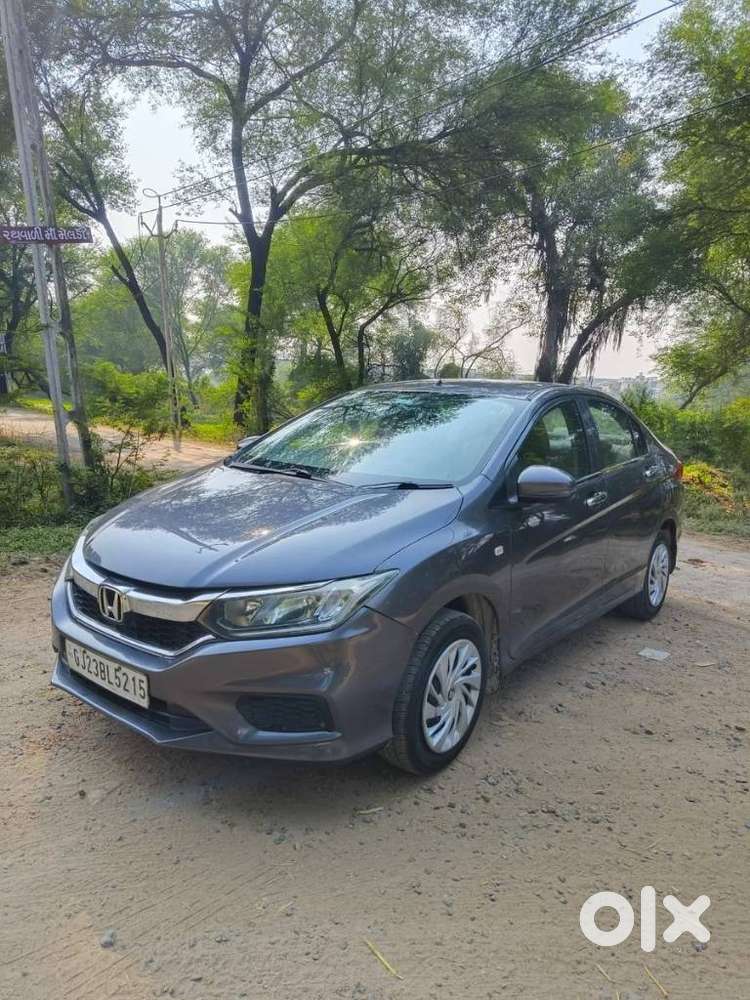 Honda City I-vtec V, 2017, Petrol