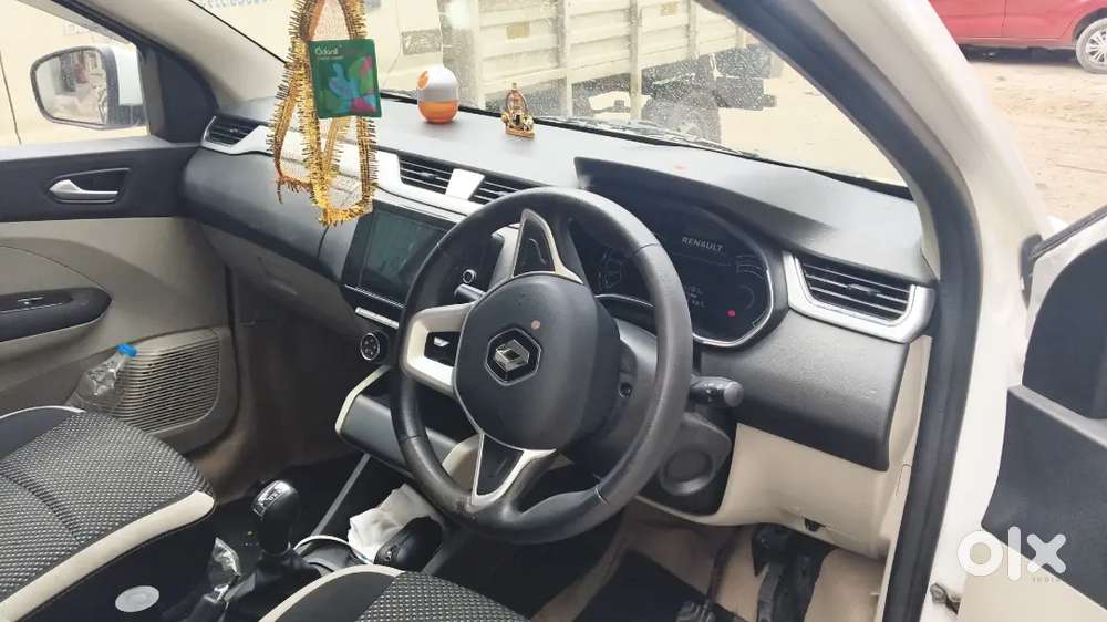 Renault Triber Rxz 2020 Petrol Automatic