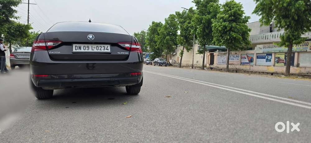 Skoda Superb Lk 1.8 Tsi At, 2016, Petrol