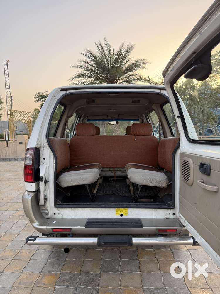 Chevrolet Tavera 2012-2017 Neo 3 Lt 8 Seats Bsiv, 2014, Diesel