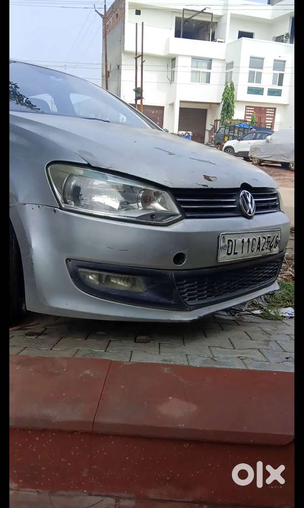 Volkswagen Polo 2012 Car