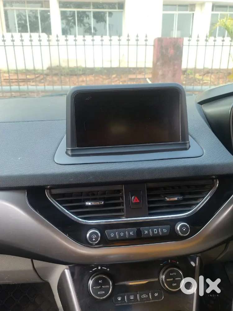 Tata Nexon 2018 Diesel 95000 Km Driven