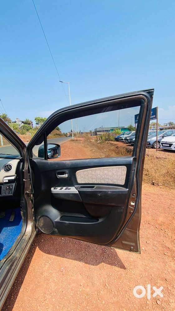 Low Driven (38k Km) Maruti Wagonr Vxi 2016 - Mint Condition - New Tyre