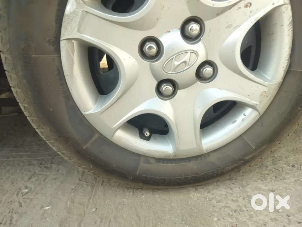 Hyundai Accent Petrol Cng