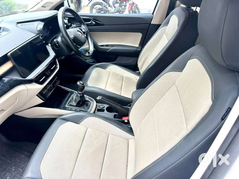 Skoda Slavia 1.0 Tsi Style, 2022, Petrol