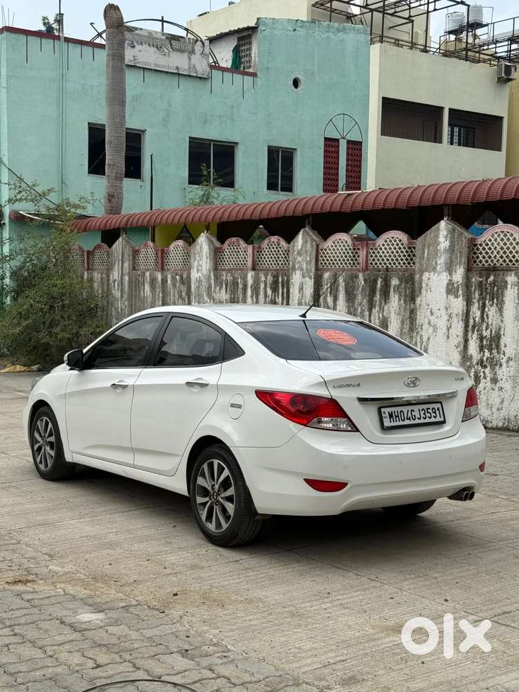 Hyundai Verna Fluidic 1.6 Vtvt Sx, 2014, Petrol
