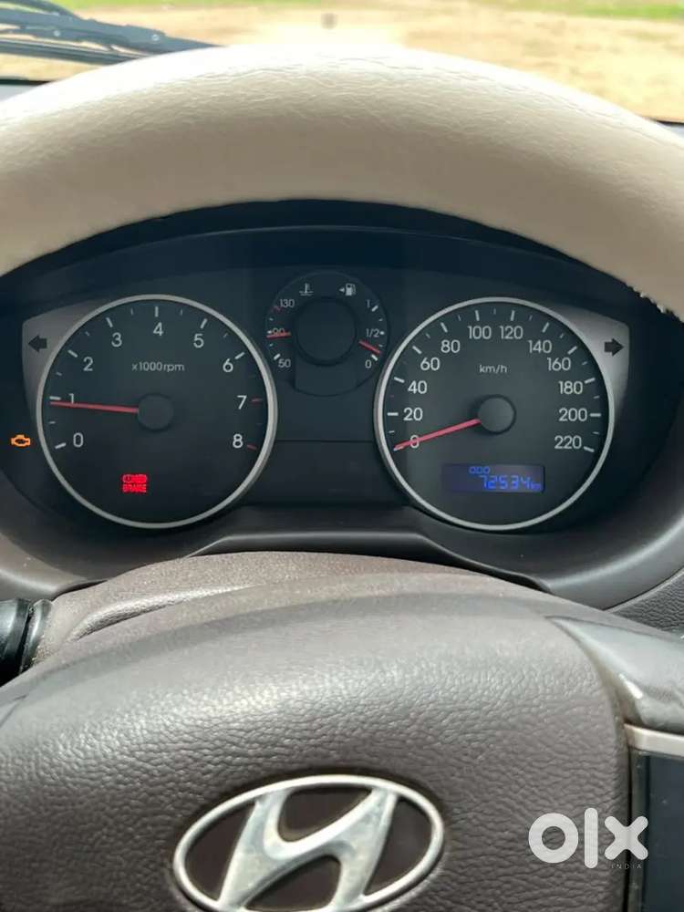 Hyundai I20 Spotz 2010 Year