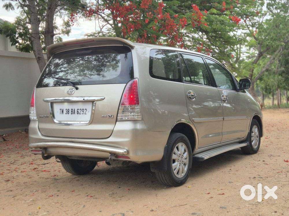 Toyota Innova 2.5 Vx 8 Str, 2010, Diesel