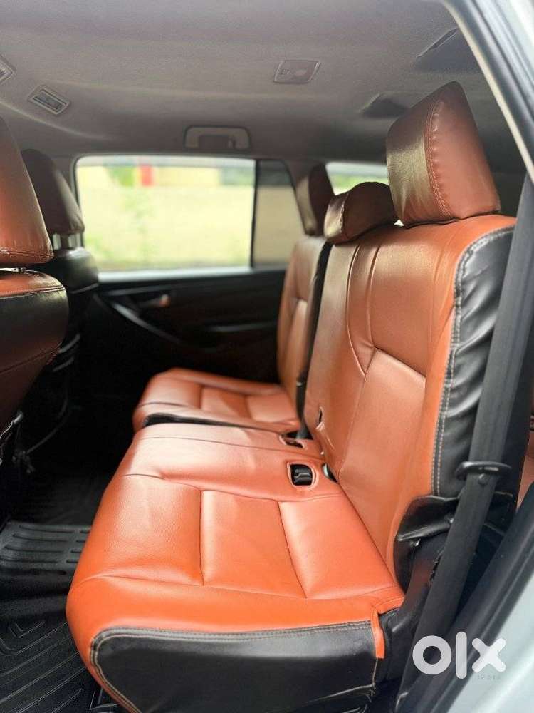 Toyota Innova Crysta 2.4 Gx Mt 8s, 2017, Diesel