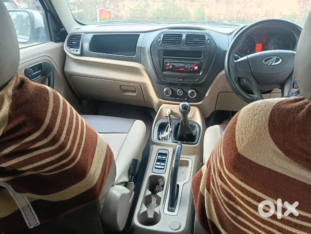 Mahindra Tuv 300 2017 Diesel 198000 Km Driven