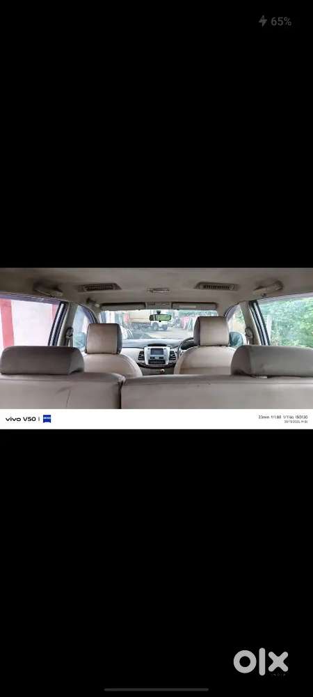Toyota Innova 2013 Diesel 300000 Km Driven
