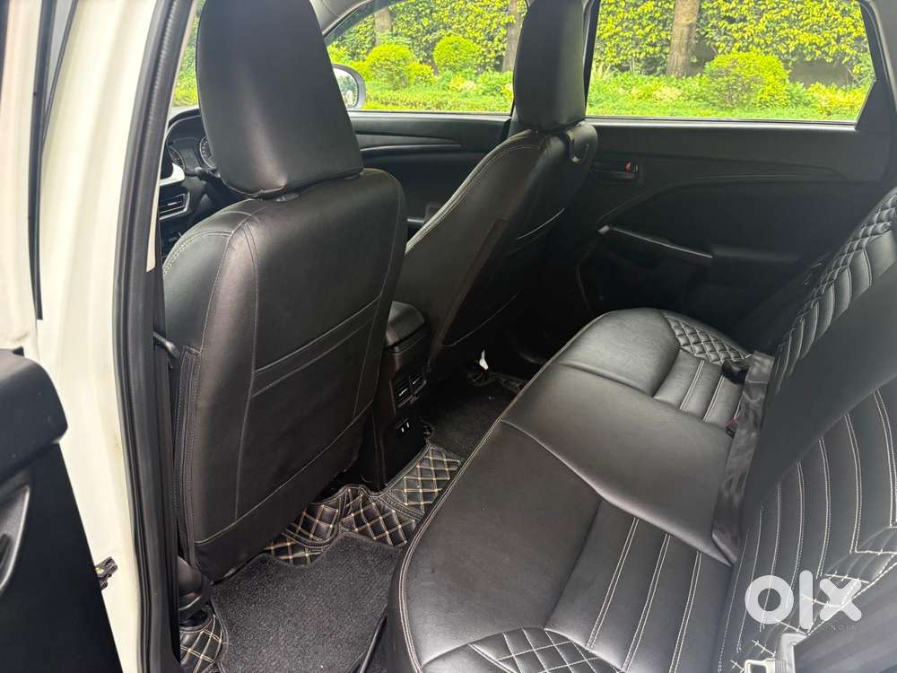 Maruti Suzuki Brezza 1.5 Vxi Smart Hybrid, 2023, Petrol