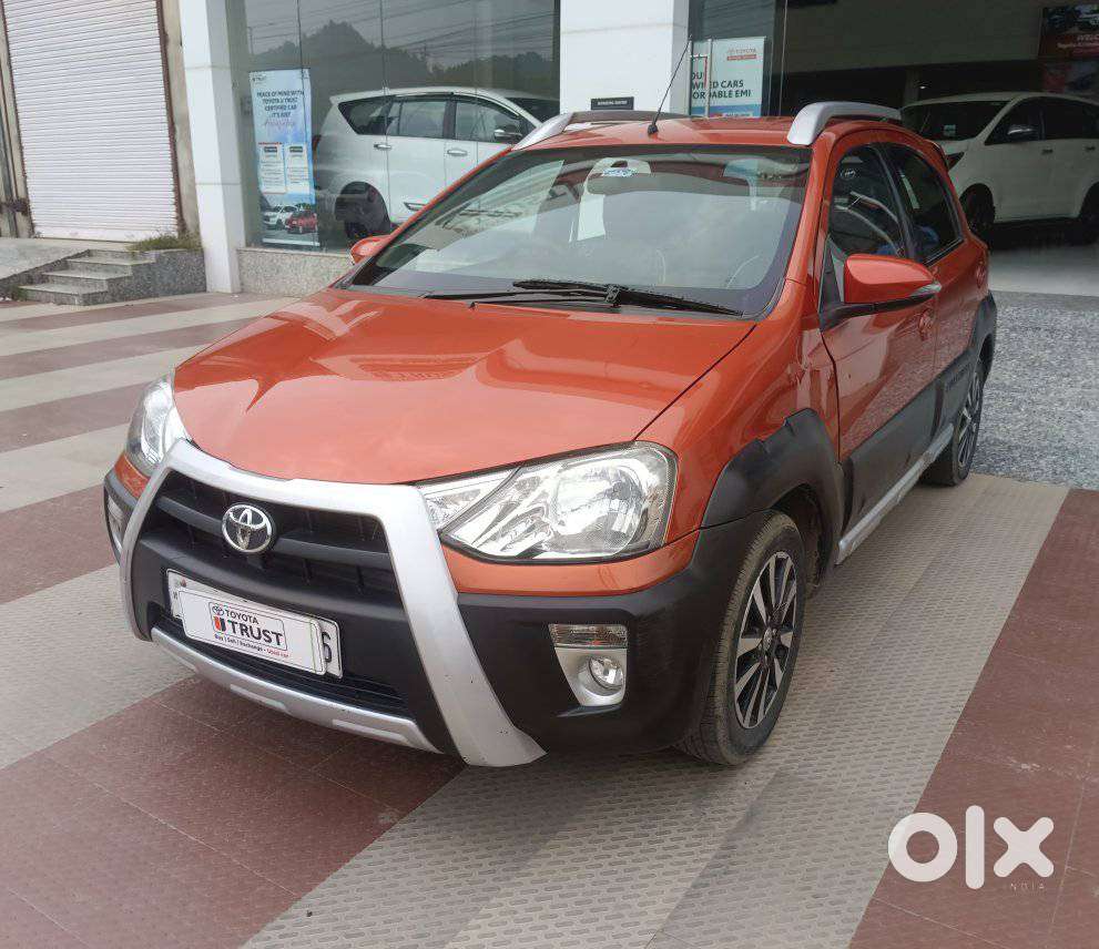 Toyota Etios Cross 1.2l G, 2015, Petrol