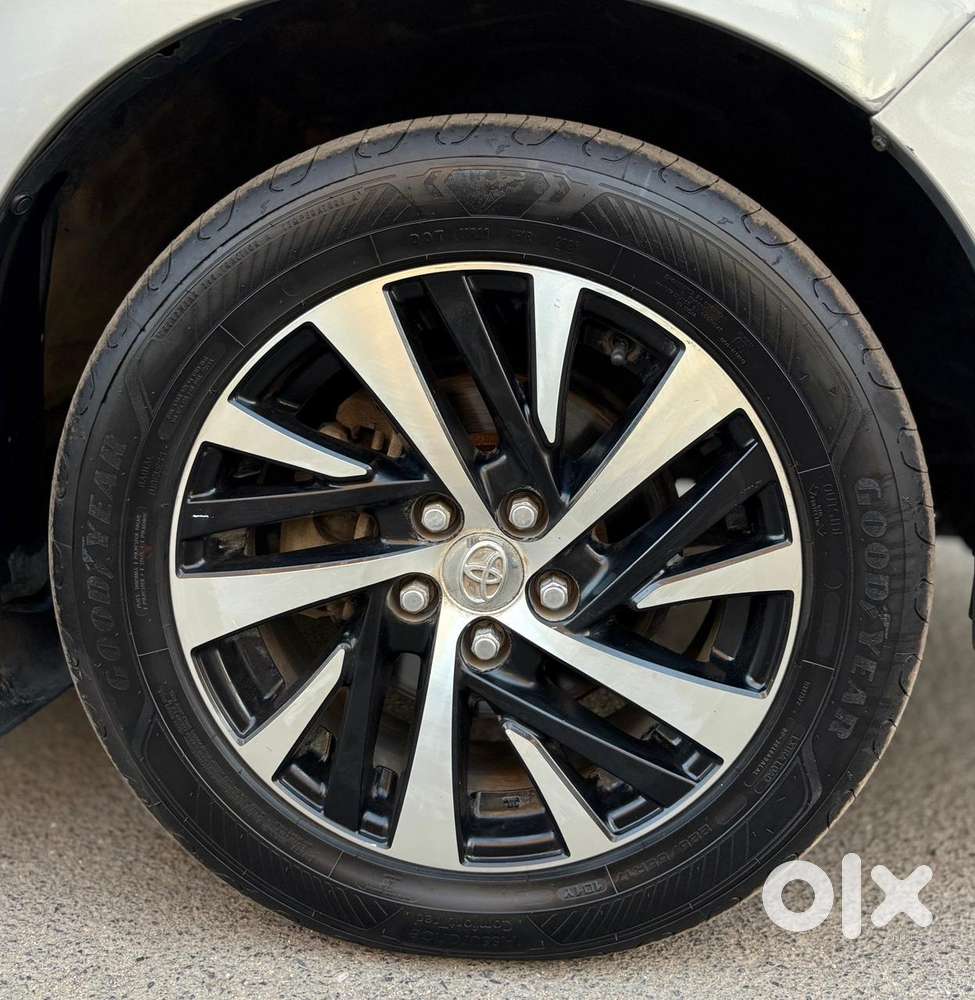 Toyota Innova Crysta [2020-ongoing] 2.4 Zx 7 Str, 2022, Diesel