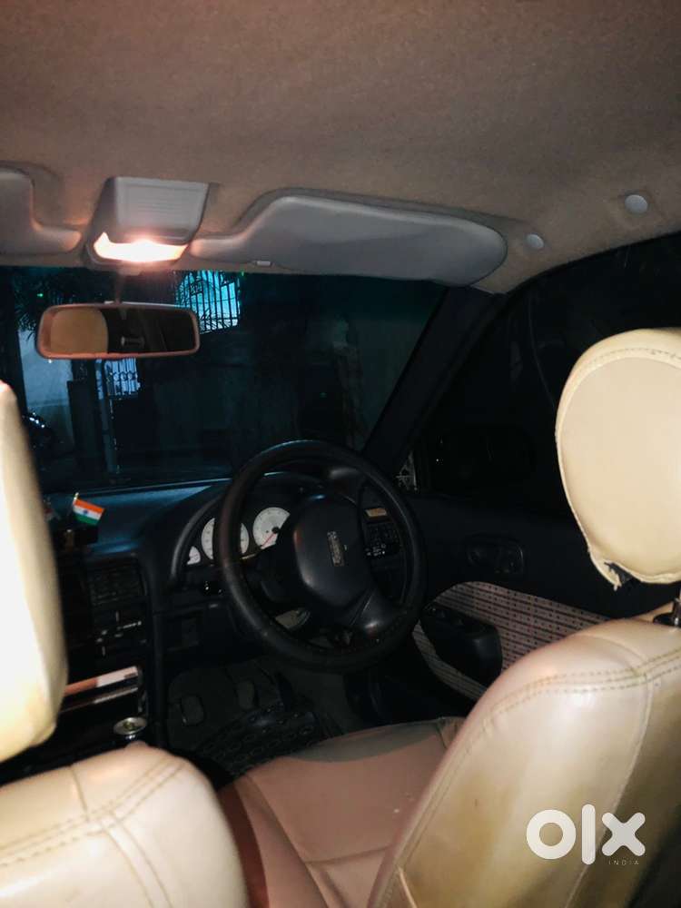 Maruti Esteem Petrol 2005