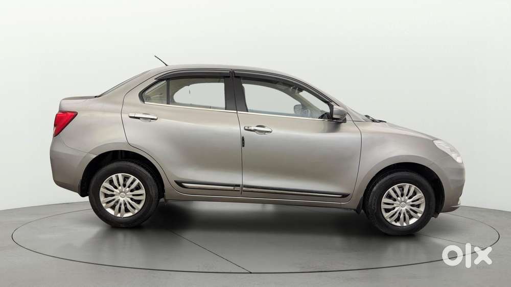 Maruti Suzuki Swift Dzire Amt Vxi, 2022, Petrol
