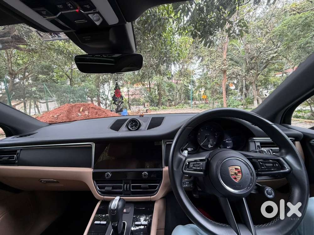 Porsche Macan 2024 Petrol 11000 Km Driven