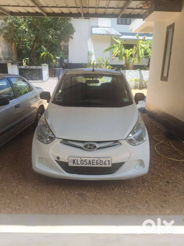 Hyundai Eon Magna 2012