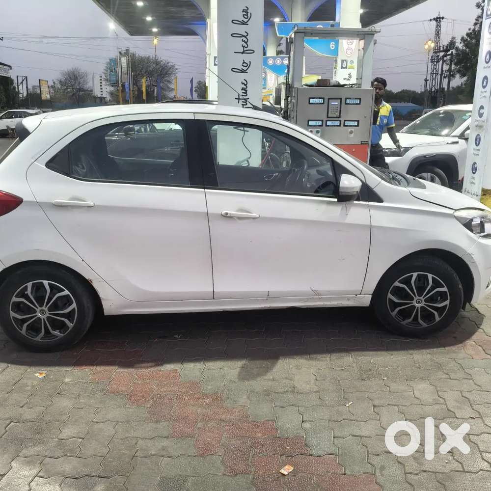 Tata Tiago 2017 Variant 1.2
