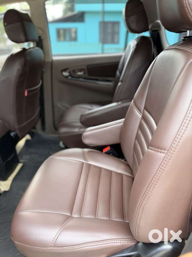 Toyota Innova 2.5 Vx 7 Str Bs-iii, 2015, Diesel