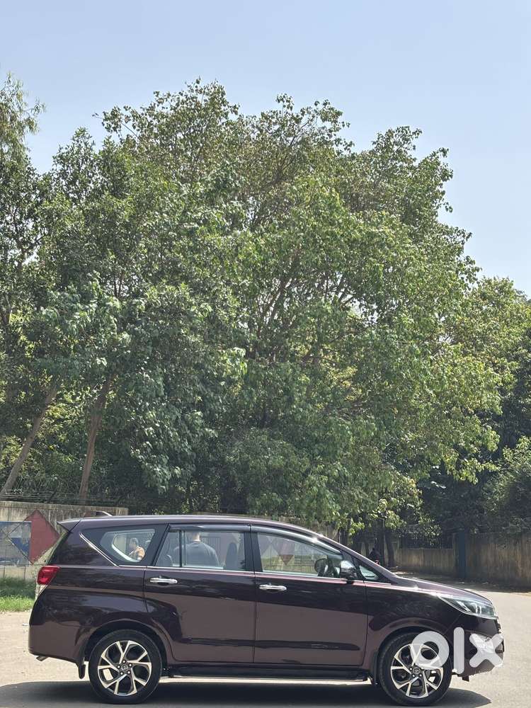 Toyota Innova Crysta 2.8 Zx At 7 Seater, 2019, Diesel