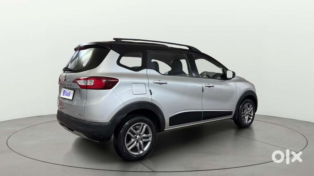 Renault Triber 1.0 Rxz Amt Dual Tone, 2022, Petrol