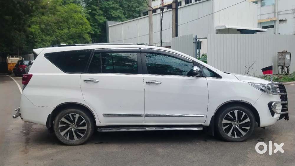 Toyota Innova Crysta [2020-ongoing] 2.4 Zx 7 Str, 2022, Diesel
