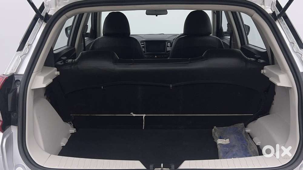 Mahindra Xuv300 W6, 2023, Petrol