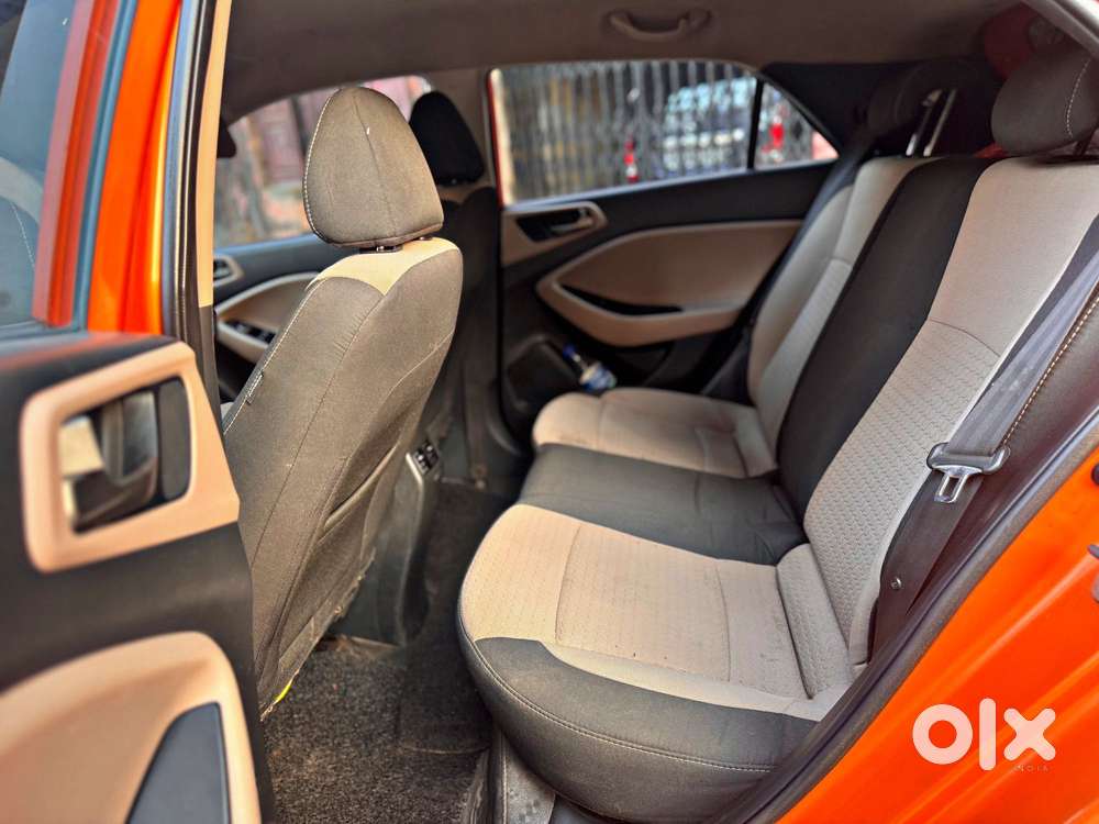 Hyundai I20 Petrol Asta Dual Tone, 2017, Petrol