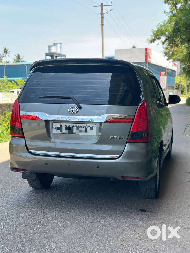 Toyota Innova 2.5 G (diesel) 8 Seater, 2013, Diesel