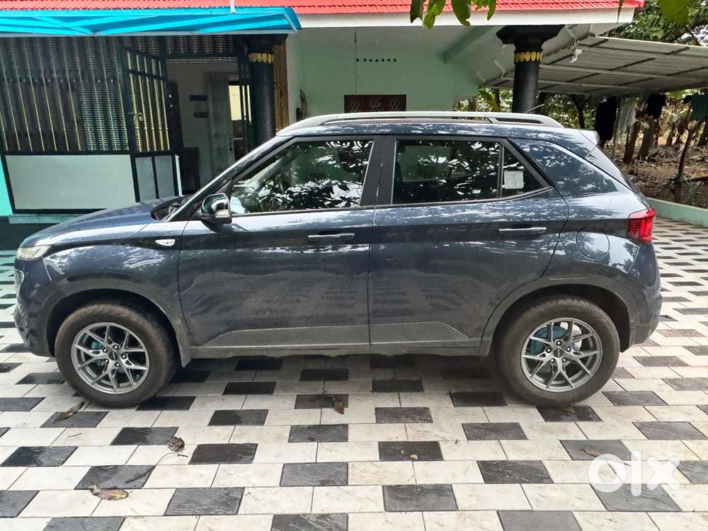 Hyundai Venue Petrol 2020