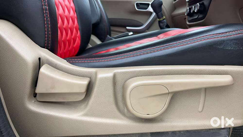 Mahindra Tuv 300 Mhawk100 T8, 2018, Diesel