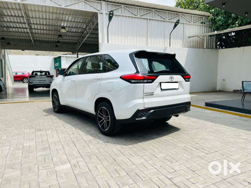 Toyota Innova Hycross 2.0 Gx 7 Str, 2023, Petrol