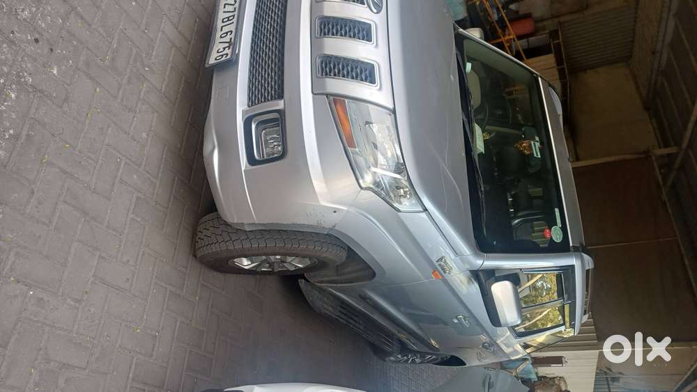 Mahindra Tuv 300 2017 Diesel 95500 Km Driven
