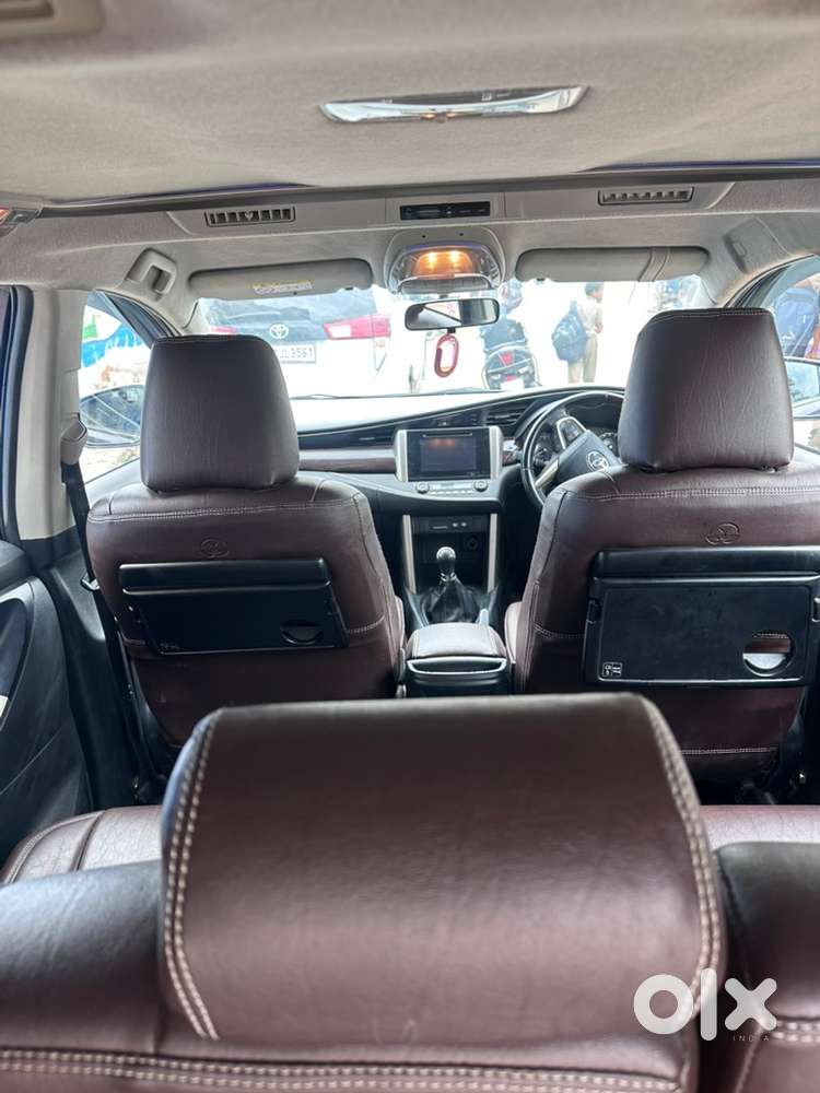 Toyota Innova Crysta 2019