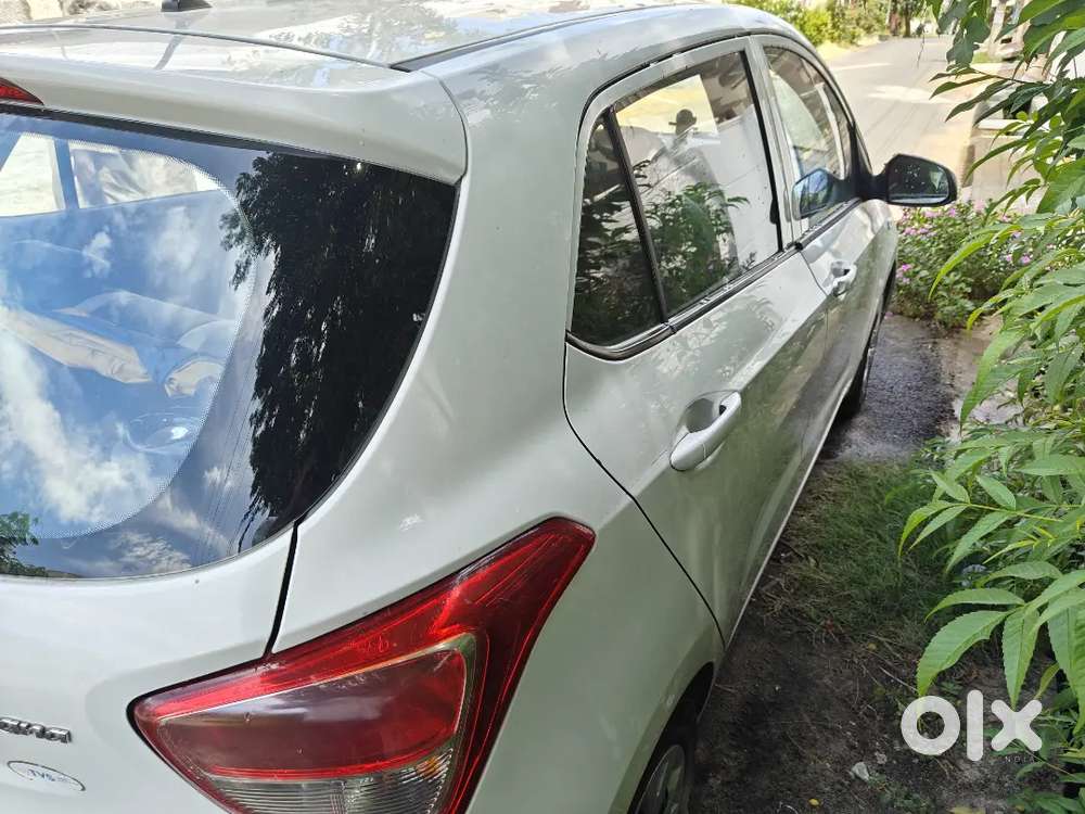 Hyundai Grand I10 -2017-single Owner-white-well Maintained