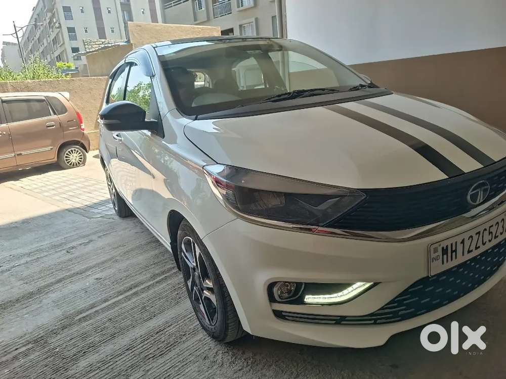 Tata Tiago 1.2 Revotron Petrol 2025