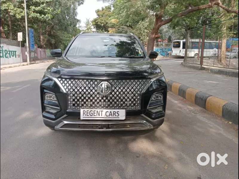 Mg Hector Plus Savvy Pro 1.5 Turbo Petrol Cvt 7 Str Dual Tone, 2023,..