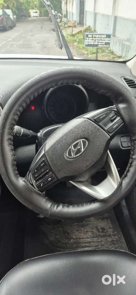 Hyundai Venue 2020 Diesel Well Maintained