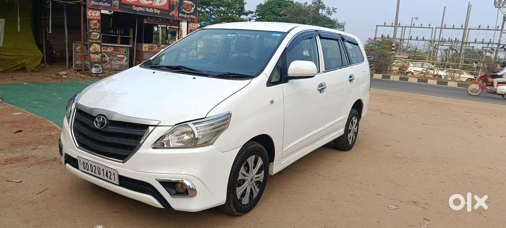 Toyota Innova 2.5 G (diesel) 8 Seater, 2015, Diesel