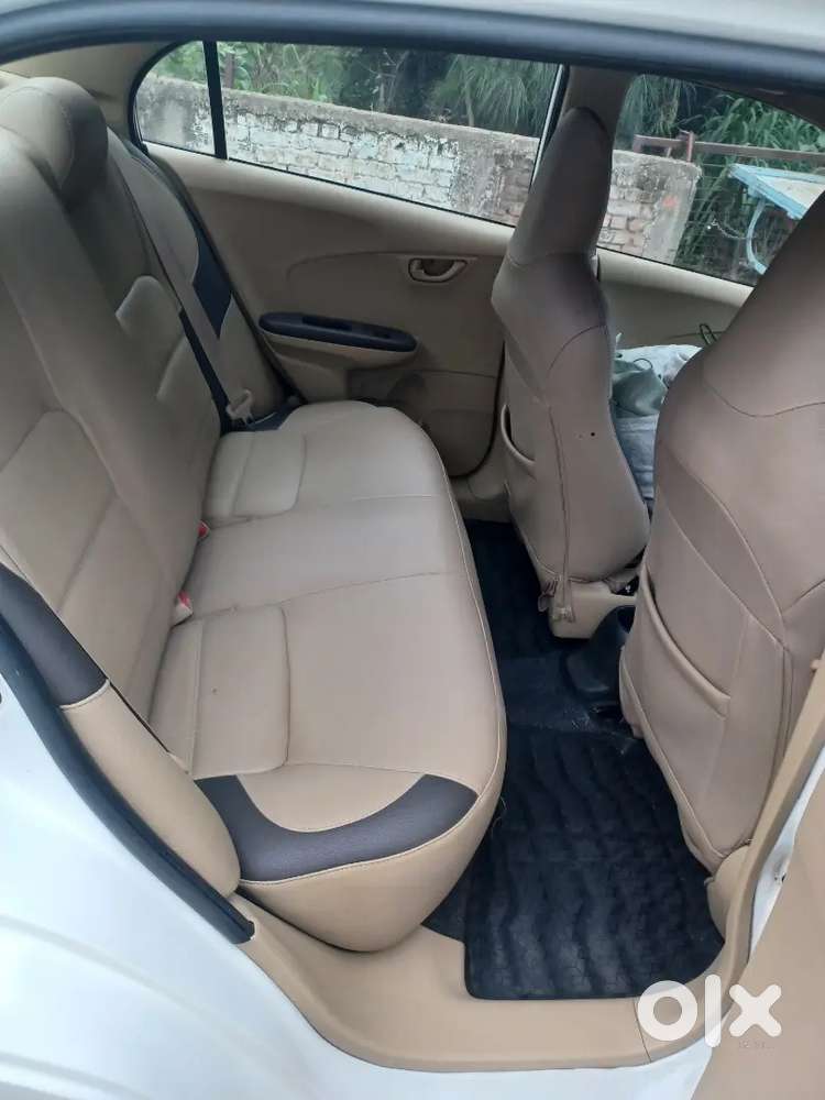 Honda Amaze Diesel  T White Colour