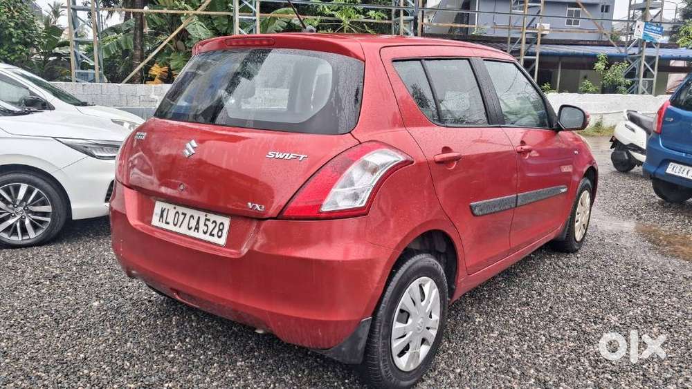 Maruti Suzuki Swift Vxi, 2014, Petrol