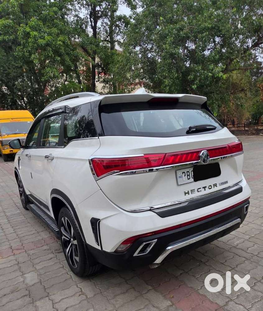 Mg Hector Plus, 2023, Petrol