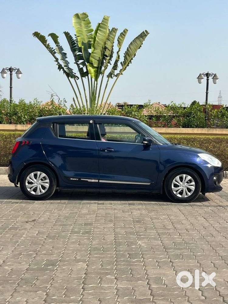 Maruti Suzuki Swift Vxi + Manual, 2018, Cng & Hybrids