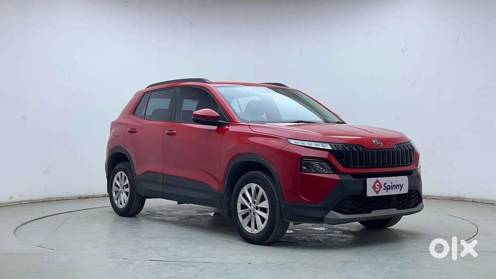 Skoda Kylaq Signature, 2025, Petrol